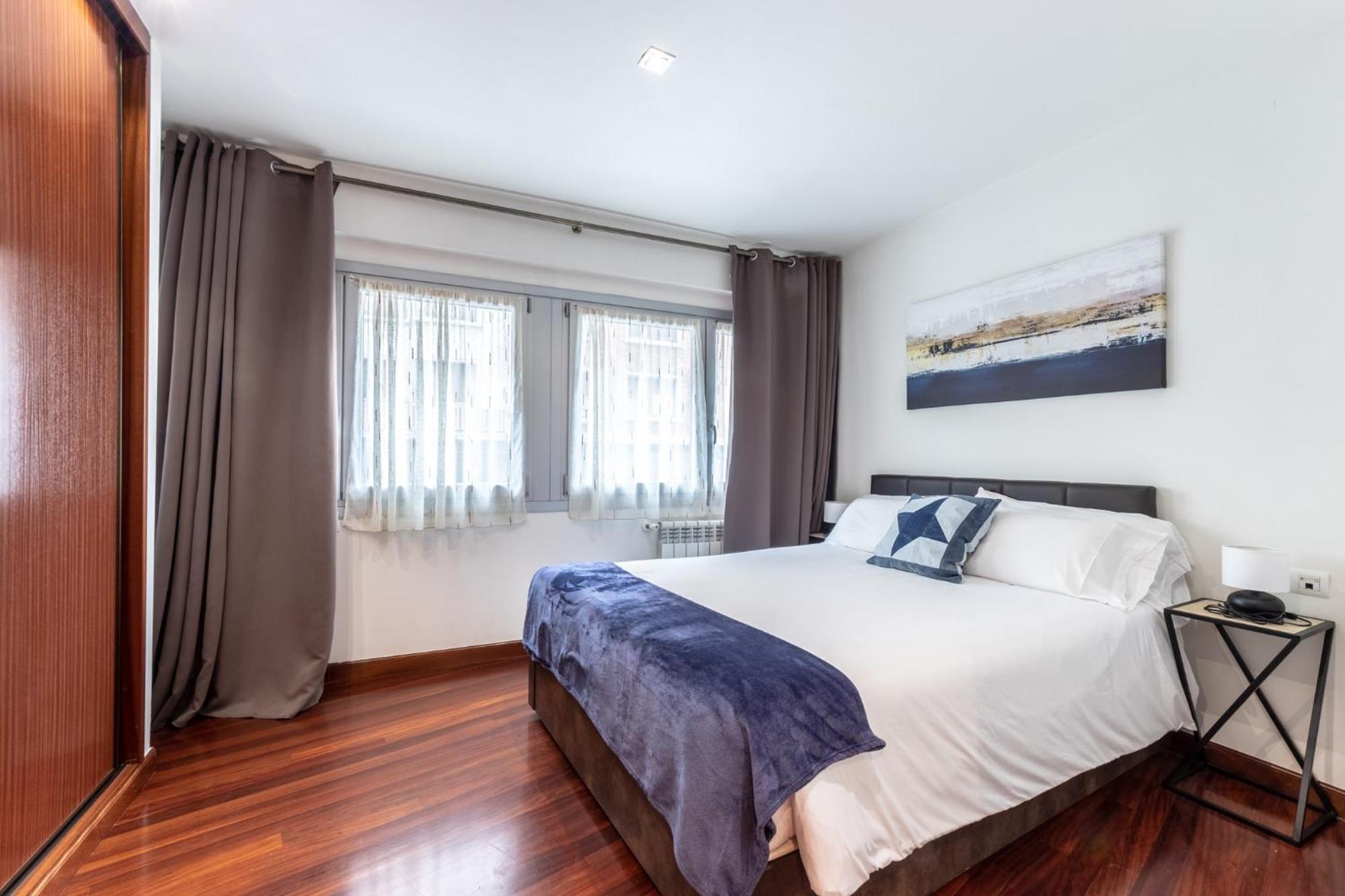 Apartamento Amplio Y Acogedor Junto A Plaza Zabalburu Bilbao Exterior foto
