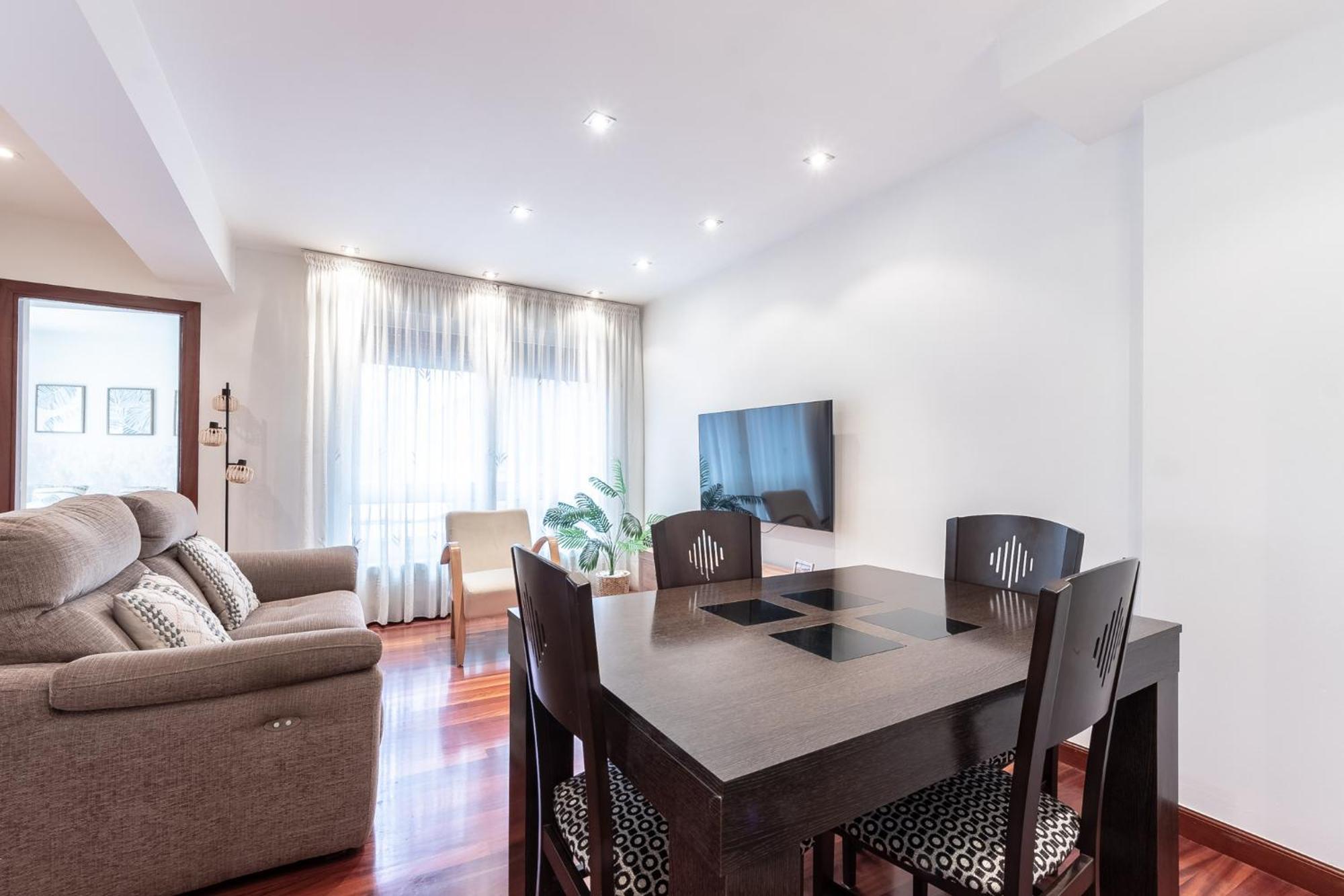 Apartamento Amplio Y Acogedor Junto A Plaza Zabalburu Bilbao Exterior foto