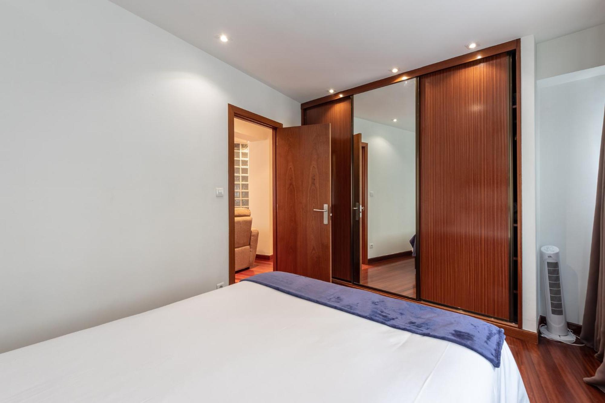 Apartamento Amplio Y Acogedor Junto A Plaza Zabalburu Bilbao Exterior foto